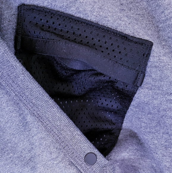 Like new M Nike official athletics sweatshirt - Picture 4 of 11